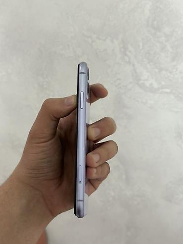 Apple iPhone: IPhone 11, Б/у, 128 ГБ, Чехол, 76 % — 2