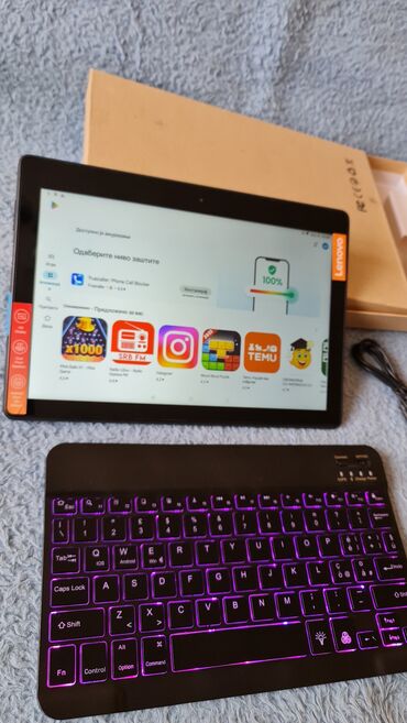 Tableti: Lenovo Tab E10 + bežična tastatura (set) - Tablet: Lenovo Tab E10 — 7