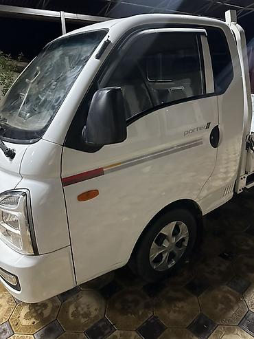 два бак: Hyundai Porter: 2019 г., 2.5 л, Типтроник, Дизель, Универсал — 3