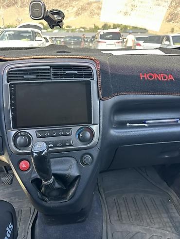 водный катер: Honda Stream: 2001 г., 1.7 л, Механика, Бензин, Минивэн — 5