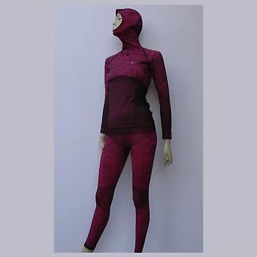 Kompleti: Ženski termo komplet koji uključuje gornji deo sa kapuljačom i duge — 1