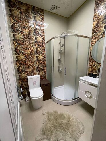 Uzunmüddətli kirayə mənzillər: İçəri şəhər metrosuna Axundov parkına yaxın 18 mertebeli binanın 8-cı — 16