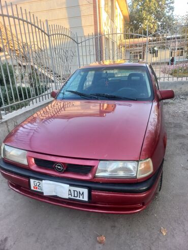 Транспорт: Opel Vectra: 1992 г., Механика, Бензин, Седан