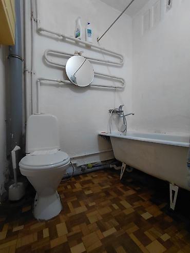 Продажа квартир: 2 комнаты, 43 м², 6 мкр 104 серия, 3 этаж — 7