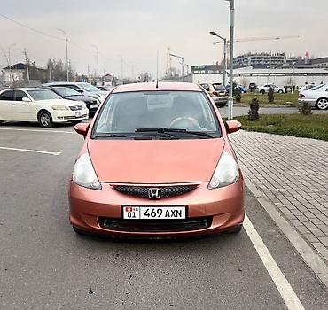 Honda: Honda Jazz: 2006 г., 1.3 л, Механика, Бензин, Хэтчбэк — 2