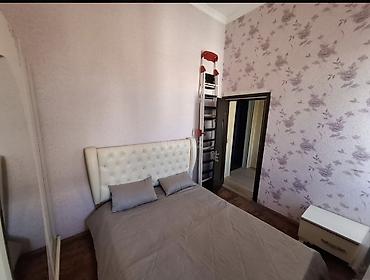 cepis satisi: Bakı, 20-ci sahə, 3 otaqlı, Köhnə tikili, m. İçərişəhər, 65 kv. m — 8
