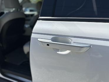 kiya bongo: Kia Carnival: 2020 г., Минивэн — 8