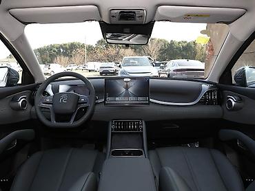 byd e1: BYD Yuan Plus: 2025 г., Электромобиль, Кроссовер — 6