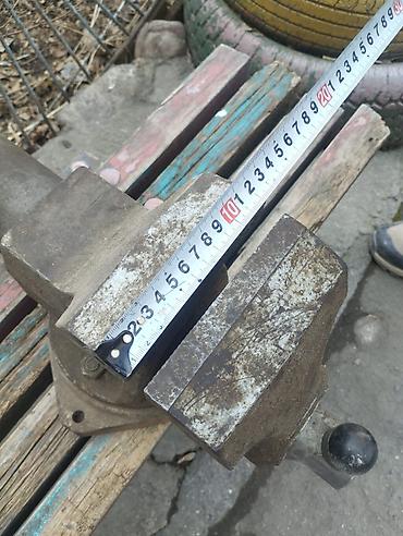 Тиски: Тиски слесарные поворотные, массивные. Характеристики по замерам на — 4