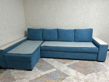 Диваны: Угловой диван, цвет - Синий, Б/у