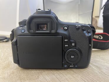 Fotokameralar: Canon EOS 60DSLR fotoaparat dəsti Əla vəziyyətdədir. Şəkildə — 15
