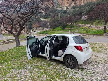 Toyota: Toyota Yaris: 1.4 l. | 2015 έ. Χάτσμπακ — 3