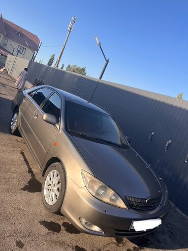 дом на колесах трейлер: Toyota Camry: 2001 г., 2.4 л, Механика, Бензин, Седан