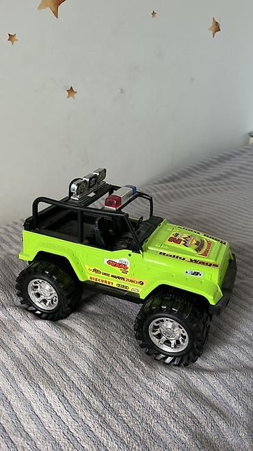besik ucun oyuncaqlar: Uşaqlar üçün oyuncaqlı off-road jip maşın modeli - Parlaq yaşıl — 1