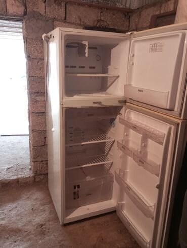 Soyuducular: İşlənmiş 2 qapılı Samsung Soyuducu Satılır, rəng - Ağ, Dolab içi — 7