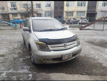 Toyota: Toyota ist: 2002 г., 1.5 л, Автомат, Бензин, Хэтчбэк