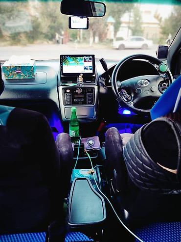 Toyota: Toyota Gaia: 2002 г., 2 л, Автомат, Бензин, Минивэн — 14