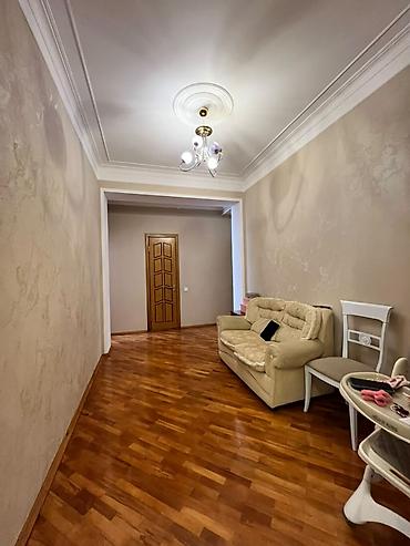 bakıda qiyməti: 📍 Elmlər Akademiyası m/s 🛣️ Zahid Xəlilov küç. 🏢 Yeni tikili 🏠 Qanuni — 9