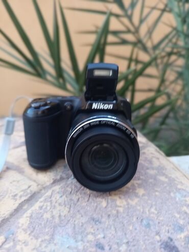 фотоаппарат canon mark 2: Nikon Coolpix L810 modeli rəqəmsal kamera. Bu kamera geniş 26x optik