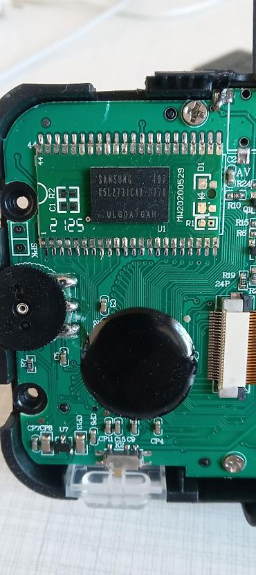 xbox 360 kontroller: Oyun konsulu ekran zədəlidi zapçast kimi satılır — 7