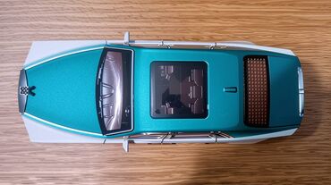 Autići: Nov metalni model automobila Rols Rojs Fantom. Pale mu se prednja i — 4