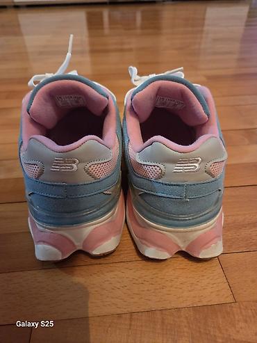 Women's Sneakers and athletic shoes: New Balance, 39, bоја - Svetloplava — 7