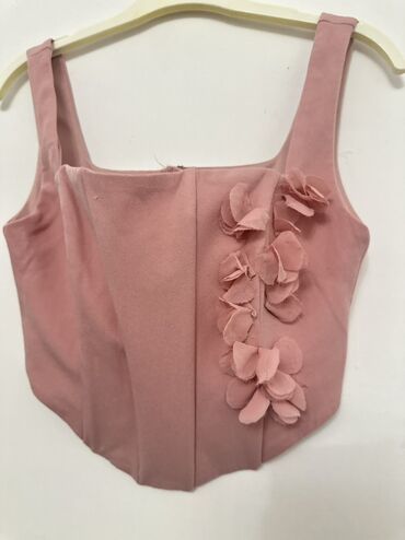 Futbolka və maykalar: Pudra-çəhrayı rəngdə qolsuz qadın topu (korset tipli). - Ön hissədə — 2