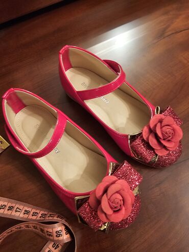 Детская обувь: Продаю обувь для девочки. Обувь новая или в идеальном состоянии ( 1-2 — 15
