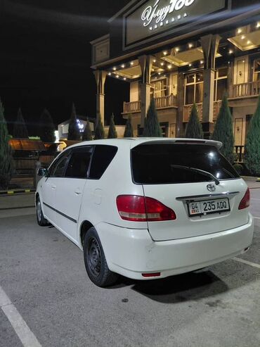 машина японский: Toyota Ipsum: 2003 г., 2.4 л, Автоматические, Бензин, Минивэн