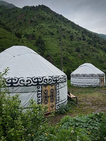 Аренда юрт: Аренда юрт,тапчанов. Вместимость юрт от 15-20,человек. В стоимость — 12