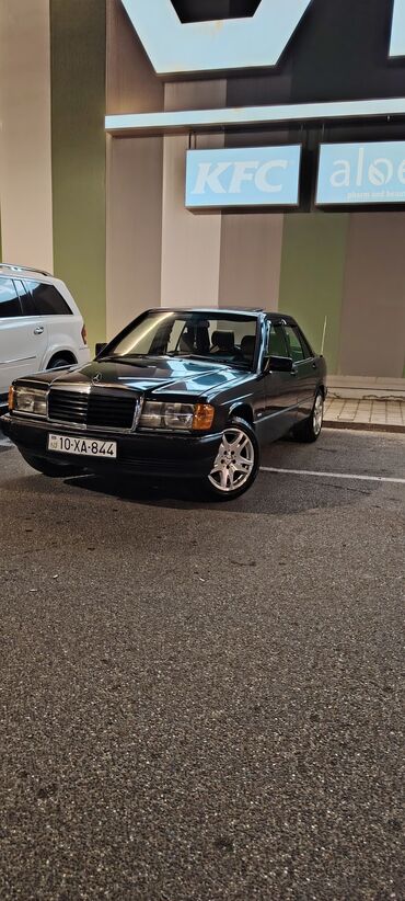 Mercedes-Benz: Mercedes-Benz 190 (W201) sedan - Kuzov: qara rəng, 4 qapı, sunroof — 9