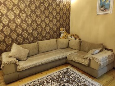 taxt 2ci əl: Угловой диван, Б/у, Нераскладной, С подъемным механизмом, Ткань, Нет доставки