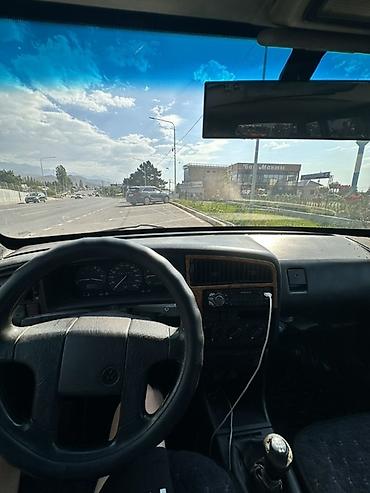 Volkswagen Passat: 1991 г., 2 л, Кол менен иштөөчү, Бензин, Универсал — 4