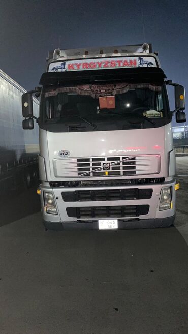 Тягачи: Тягач, Volvo, 2005 г., Тентованный — 13