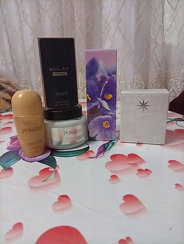 savis krem e: Oriflame brendlərindən qadınlar üçün ətir və baxım məhsulları dəsti — 1
