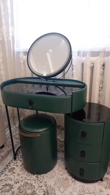 туалетный столик с подсветкой бишкек: Тумба В спальню, Для зала, С зеркалом, Новый