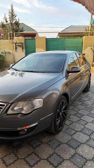 prius teker: Volkswagen Passat: 2 l | 2005 il Sedan — 4