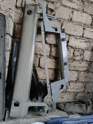 Digər avtomobil ehtiyat hissələri: Avtomobil ehtiyat hissələri – müxtəlif detallar - Kuzov detalları — 19