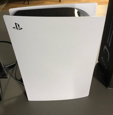 PS5 (Sony PlayStation 5): PS5 (Sony PlayStation 5)