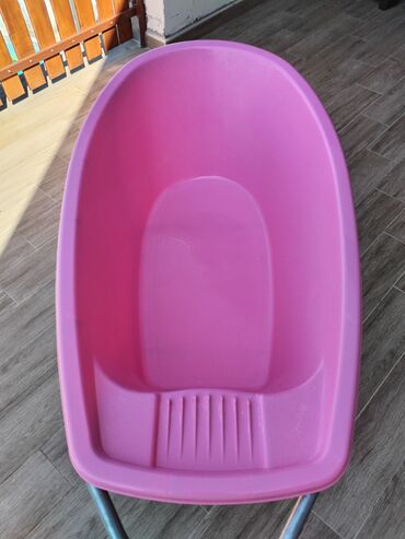 dimenzije lavaboa sa ormaricem: For girls, color - Pink, Used