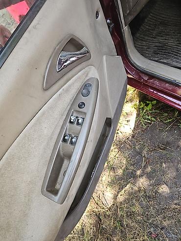 авто ярис: Daewoo Nubira: 2001 г., 2 л, Автомат, Бензин, Седан — 6