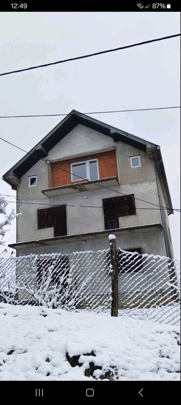 prodaja kuce loznica: 200 sq. m, 7 bedroom