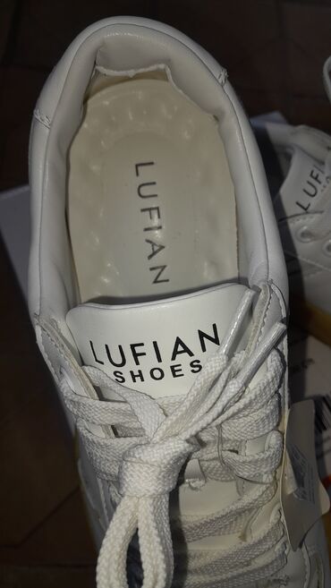 Krasofkalar və idman ayaqqabıları: LUFİAN TƏMİZ 100% HƏQİQİ DƏRİ SNEAKERS Kişi üçün İstehsalçı ölkə -da lalafo.az — 4 Krasofkalar və idman ayaqqabıları: LUFİAN TƏMİZ 100% HƏQİQİ DƏRİ SNEAKERS Kişi üçün İstehsalçı ölkə — 4