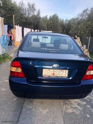 Toyota Corolla: 1.4 l. | 2003 έ. Λιμουζίνα