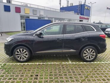 Renault: Renault : 1.5 l | 2017 г. 234000 km SUV/4x4 — 4