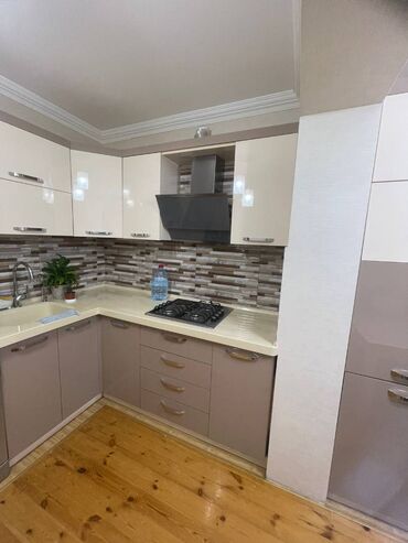 Uzunmüddətli kirayə mənzillər: Nəsimi metrosunun yanı, 9 mərtəbənin,9-cu mərtəbəsində,3 otaqlı geniş — 13