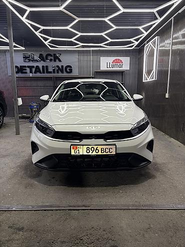 Kia K3: 2021 г., 1.6 л, Вариатор, Бензин, Седан
