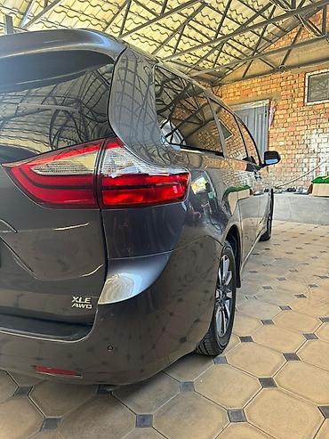 Toyota: Toyota Sienna: 2019 г., 3.5 л, Автомат, Бензин, Минивэн — 16