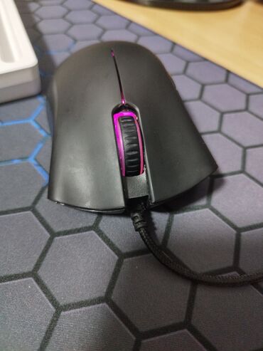 ош ноутбук: Продаю мышку razer deathadder essential,в комплекте нечего нету,только