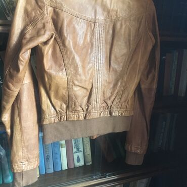 Kurtkalar: Dəri kurtka, Bershka, XL — 8